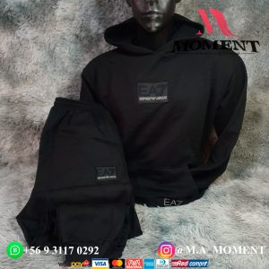 Conjunto buzo EA7