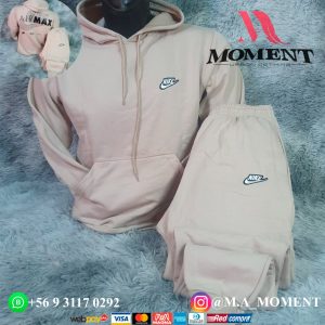 Conjunto buzo NIKE